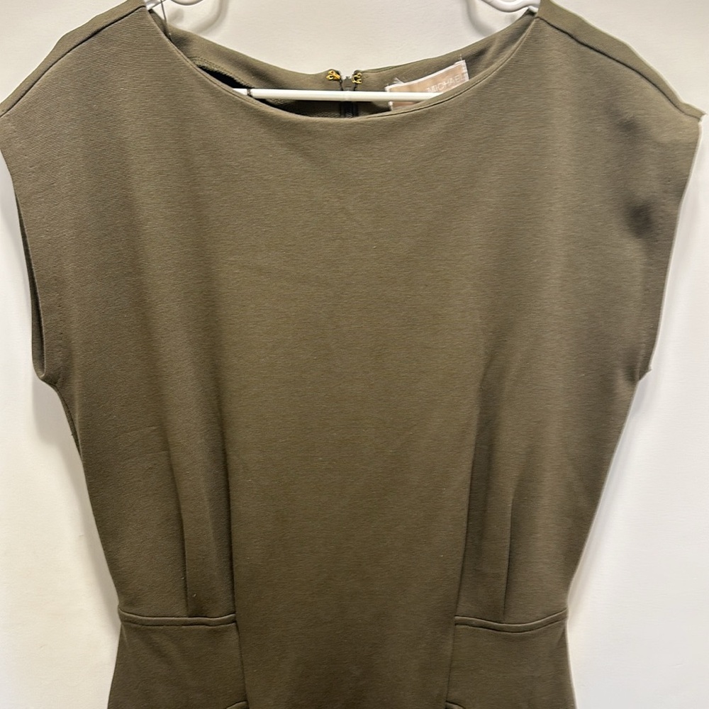 MICHAEL KORS Olive Green Cap Sleeves Gold Hardware MIDI Dress, Size 12 - Picture 3 of 4